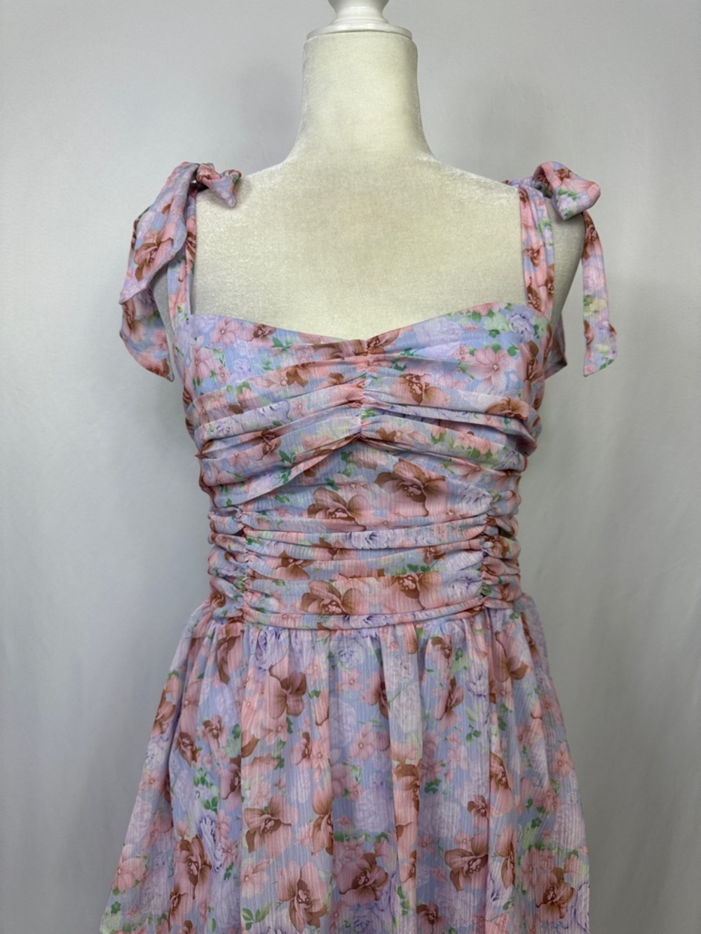 ASTR The Label Tiered Strap Sundress Size Medium Floral Purple New - Picture 6 of 13